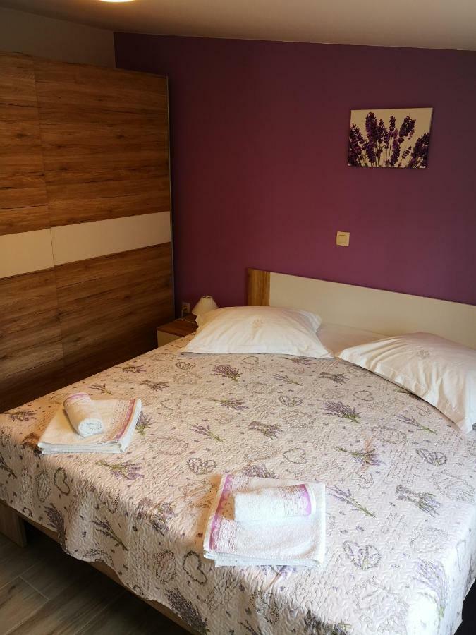 Apartment Aria Banjol Esterno foto
